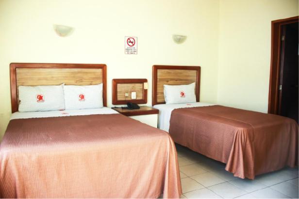 Hotel Gina Tecomán 外观 照片