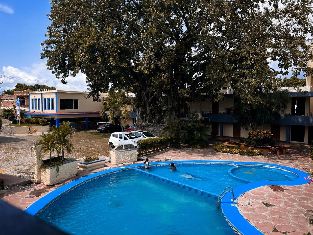 Hotel Gina Tecomán 外观 照片